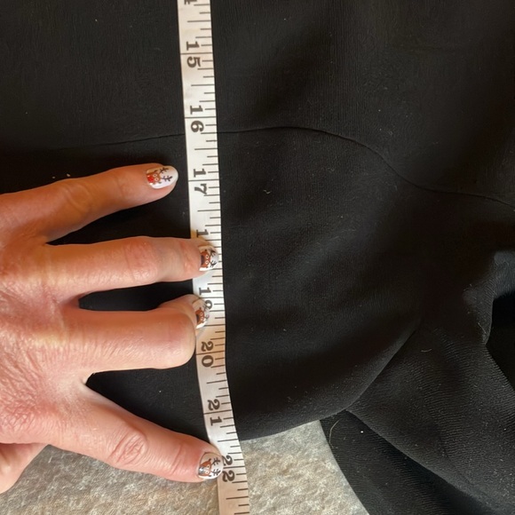 Stunningly beautiful Red trim & red dazzling beaded blazer/jacket✨ - Picture 14 of 15